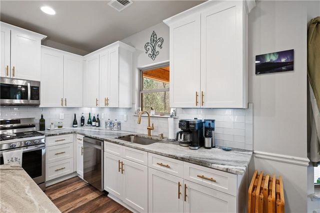 1820 Walking Horse Trail, Cumming, GA 30041