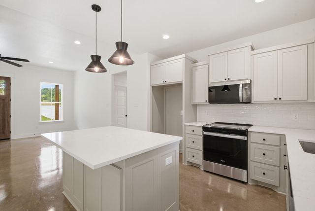 124 Graystone, Weatherford, TX 76088