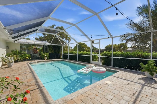 2835 SE 18TH AVENUE, Cape Coral, FL 33904
