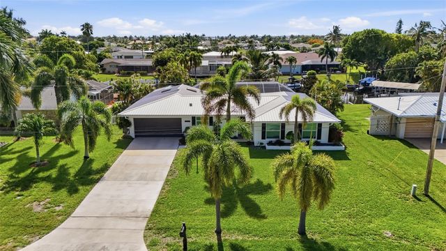 2835 SE 18TH AVENUE, Cape Coral, FL 33904