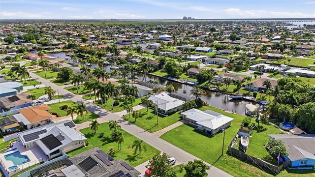 2835 SE 18TH AVENUE, Cape Coral, FL 33904