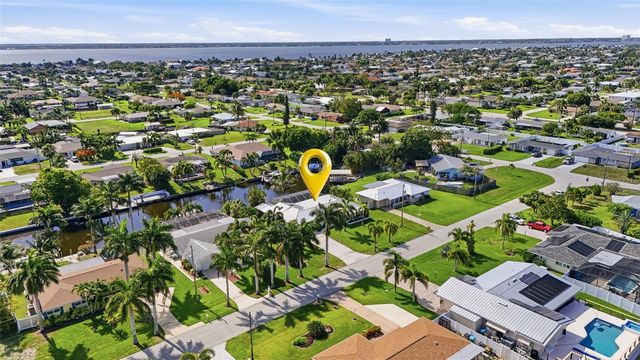 2835 SE 18TH AVENUE, Cape Coral, FL 33904