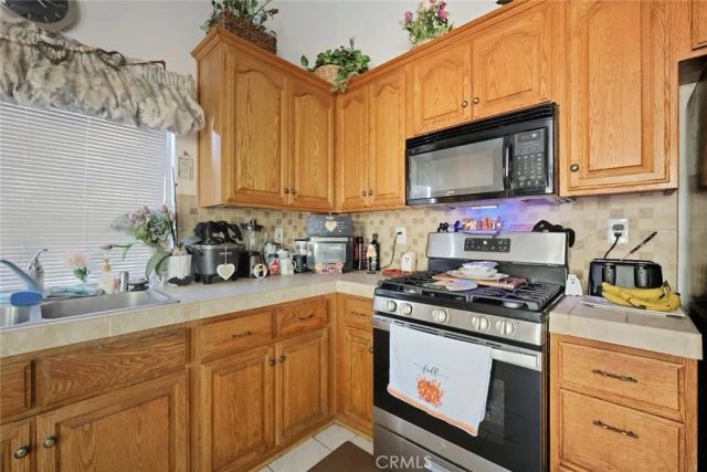 42918 Fanchon, Lancaster, CA 93536