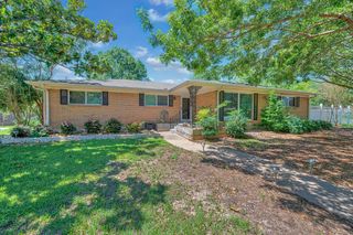 1732 Hilltop Drive, Waco, TX 76710