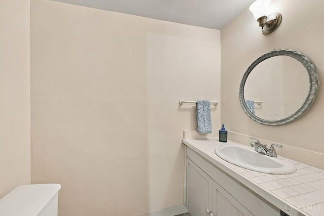 5523 Arnsby Place, Cincinnati, OH 45227