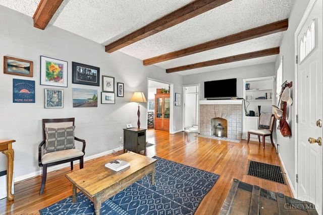 5523 Arnsby Place, Cincinnati, OH 45227