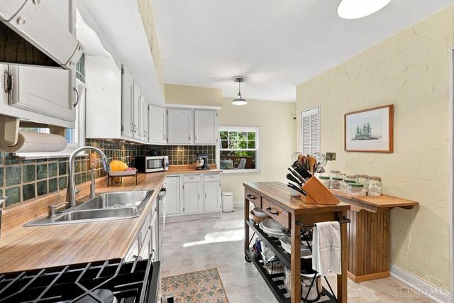 5523 Arnsby Place, Cincinnati, OH 45227