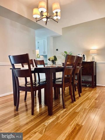 4451 HOLLY AVE, Fairfax, VA 22030