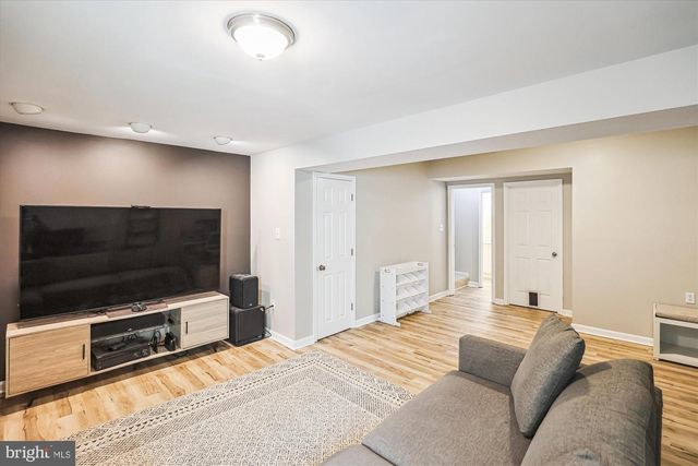 4451 HOLLY AVE, Fairfax, VA 22030