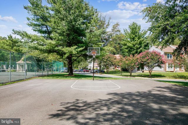 4451 HOLLY AVE, Fairfax, VA 22030