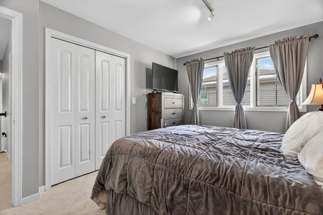 7340 W 115th Street, Worth, IL 60482