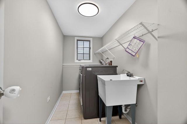 7340 W 115th Street, Worth, IL 60482