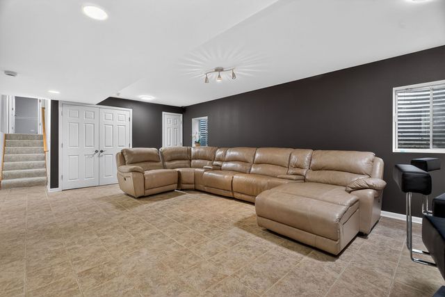 7340 W 115th Street, Worth, IL 60482