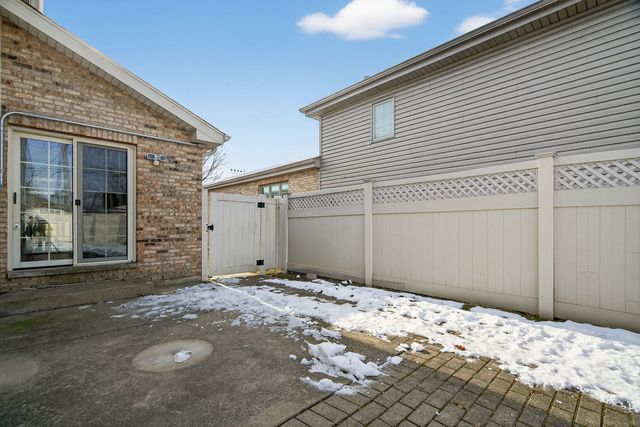 7340 W 115th Street, Worth, IL 60482