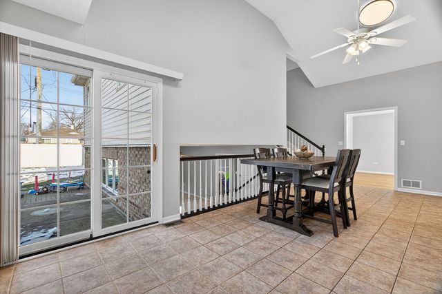 7340 W 115th Street, Worth, IL 60482