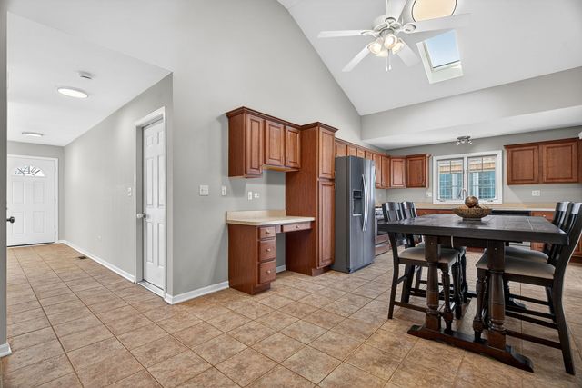 7340 W 115th Street, Worth, IL 60482