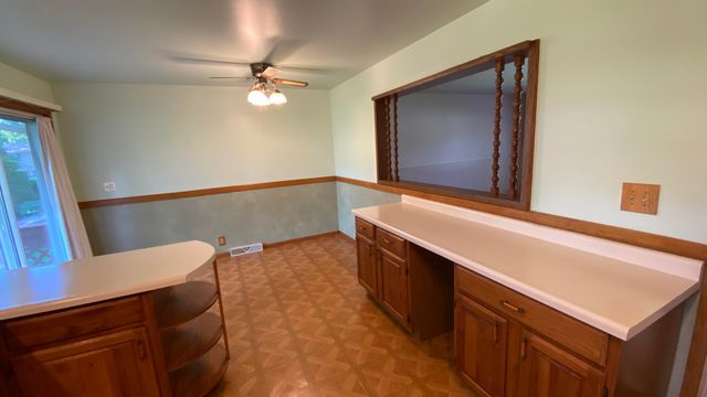 2252 Four Seasons Pkwy, Crown Point, IN 46307