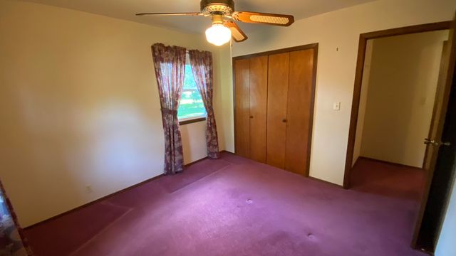 2252 Four Seasons Pkwy, Crown Point, IN 46307