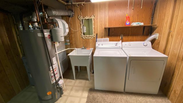 2252 Four Seasons Pkwy, Crown Point, IN 46307
