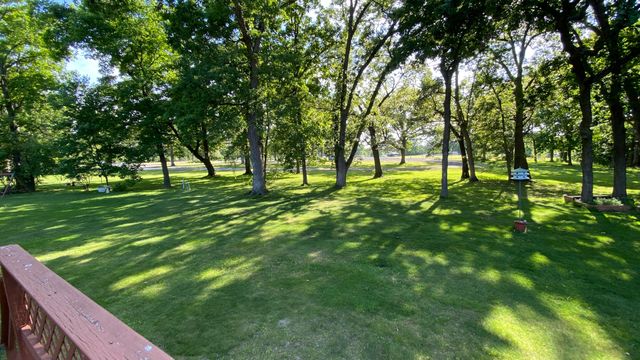 2252 Four Seasons Pkwy, Crown Point, IN 46307