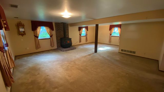 2252 Four Seasons Pkwy, Crown Point, IN 46307