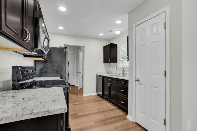 251 Trickle Drive, Summerville, SC 29483