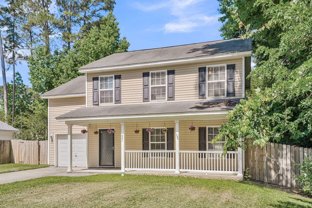 251 Trickle Drive, Summerville, SC 29483
