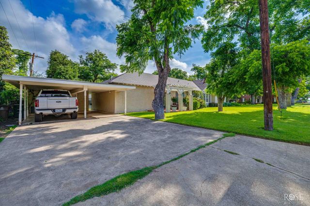 1327 Mackenzie Street, San Angelo, TX 76901