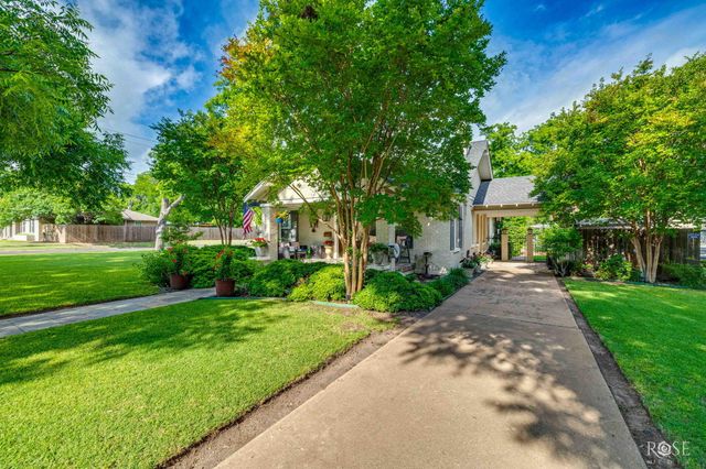 1327 Mackenzie Street, San Angelo, TX 76901
