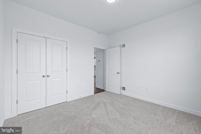 42 LOBELL RD, Abbottstown, PA 17301