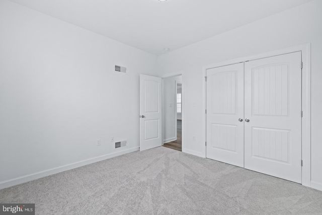 42 LOBELL RD, Abbottstown, PA 17301