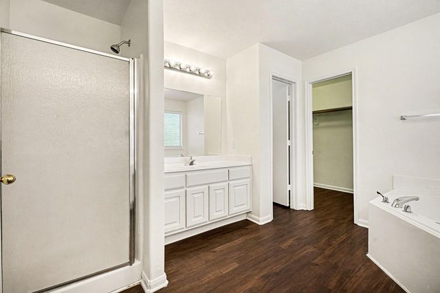 2209 Kingfish Road, Houston, TX 77591