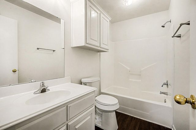 2209 Kingfish Road, Houston, TX 77591