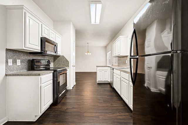 2209 Kingfish Road, Houston, TX 77591