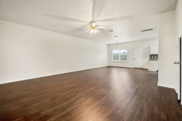 2209 Kingfish Road, Houston, TX 77591