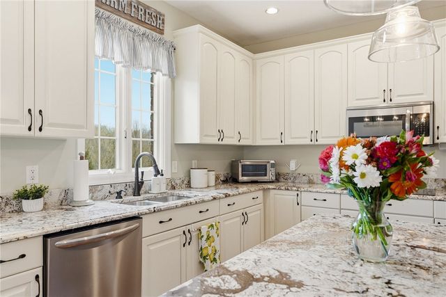 315 Fox Run Dr, Peters Twp, PA 15367