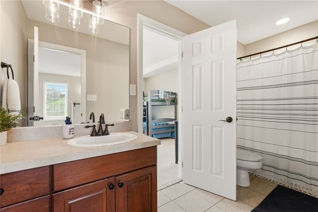 315 Fox Run Dr, Peters Twp, PA 15367