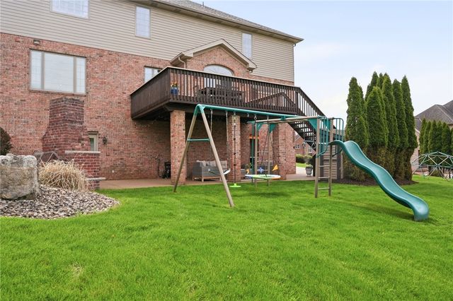 315 Fox Run Dr, Peters Twp, PA 15367