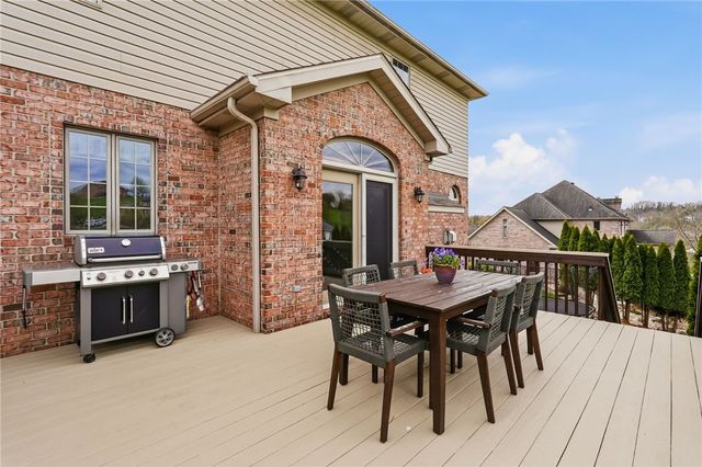 315 Fox Run Dr, Peters Twp, PA 15367