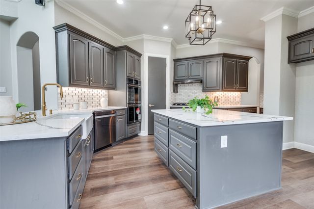 2007 Hill Country Court, Arlington, TX 76012