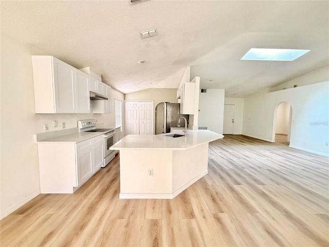 426 WOODBURY PINES CIRCLE, Orlando, FL 32828