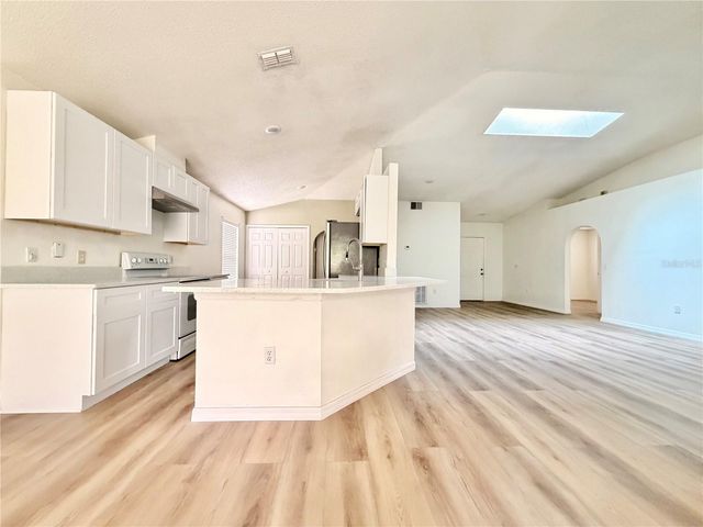 426 WOODBURY PINES CIRCLE, Orlando, FL 32828