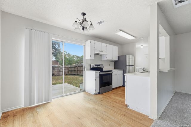 5604 Rose Dawn, San Antonio, TX 78250