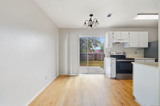 5604 Rose Dawn, San Antonio, TX 78250