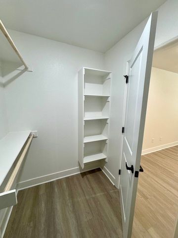 69 Stoneykirk Drive, Bella Vista, AR 72715