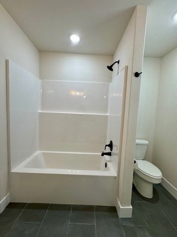 69 Stoneykirk Drive, Bella Vista, AR 72715