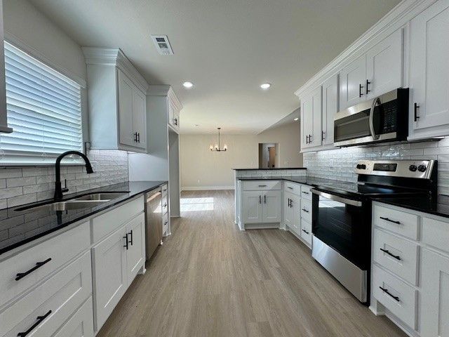 69 Stoneykirk Drive, Bella Vista, AR 72715