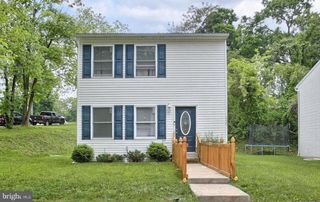 2407 BROWN ST, Harrisburg, PA 17109