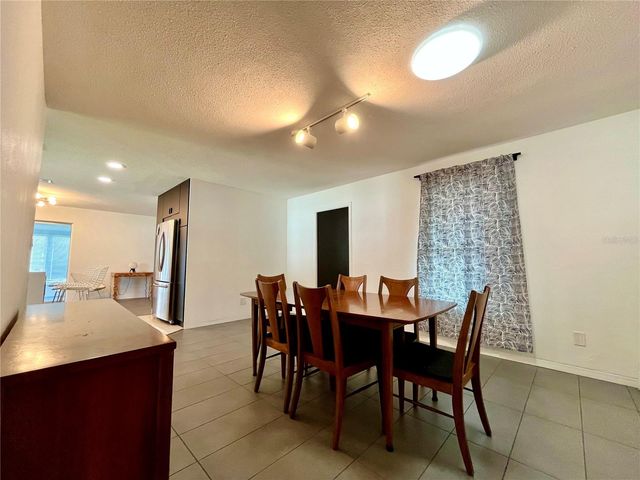 1945 68TH AVENUE S, St Petersburg, FL 33712