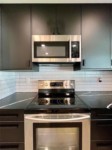 1945 68TH AVENUE S, St Petersburg, FL 33712